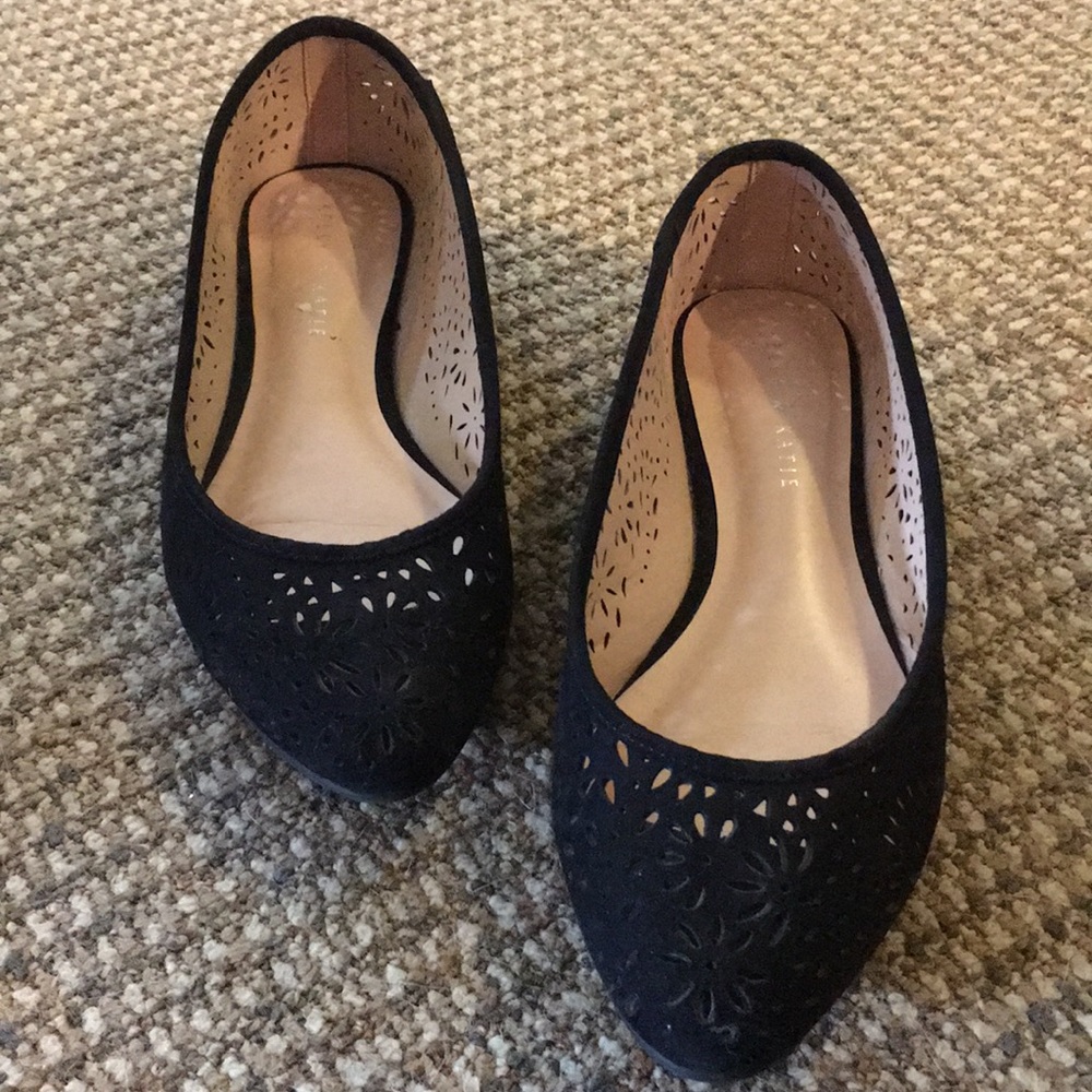 Kelly & Katie laser cut ballet flats